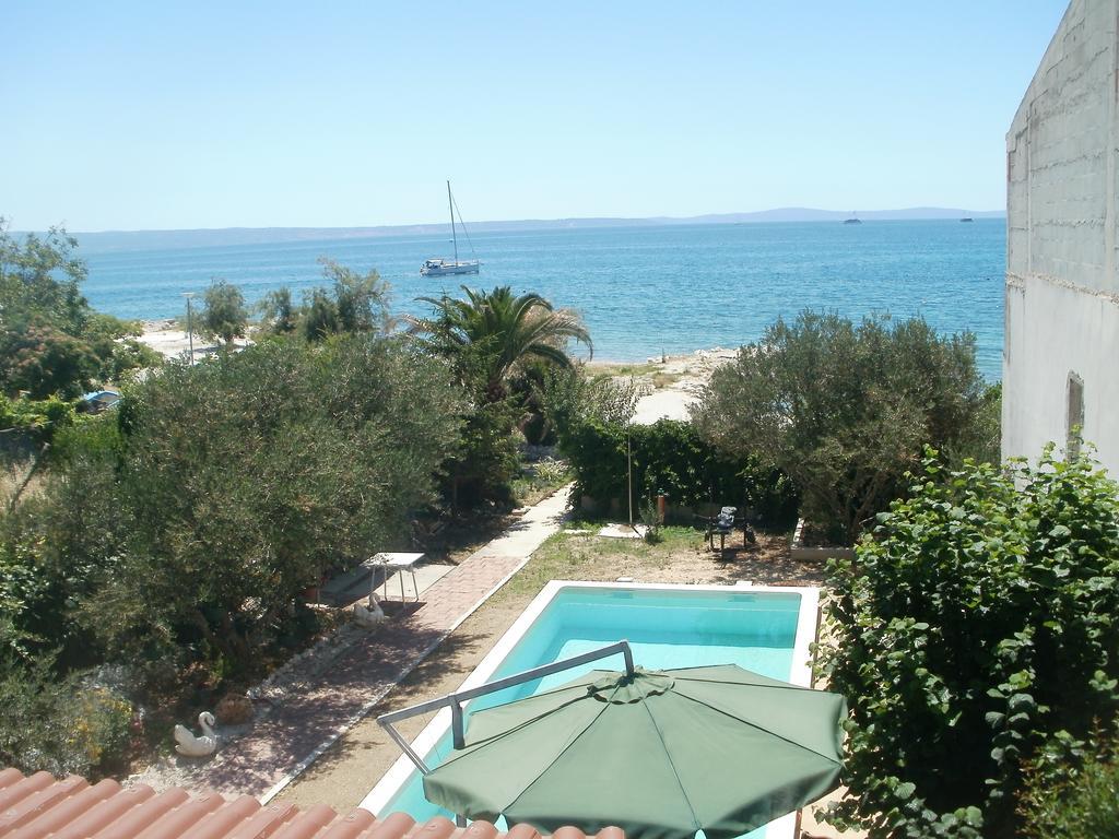 Beach Apartments Toni ポドストラナ エクステリア 写真